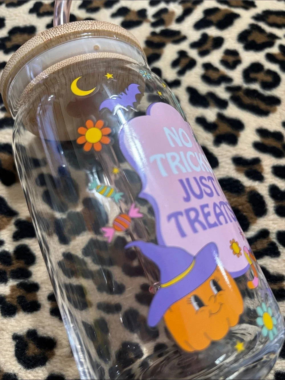 NO TRICKS JUST TREATS 💜🧡 Glass Tumbler Cup Straw Halloween Ghost Pumpkin Dorm